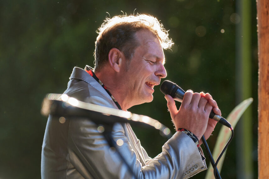 Vocals under the sun