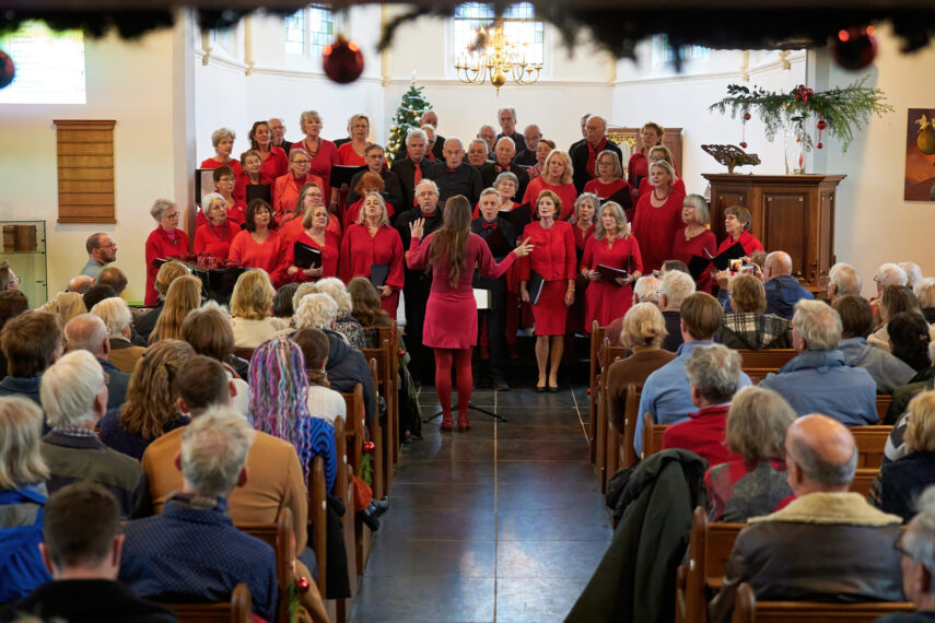Choir in Red